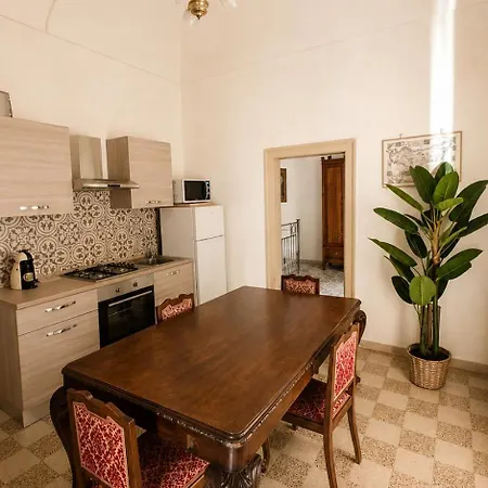 White Zagara Leopard Apartamento